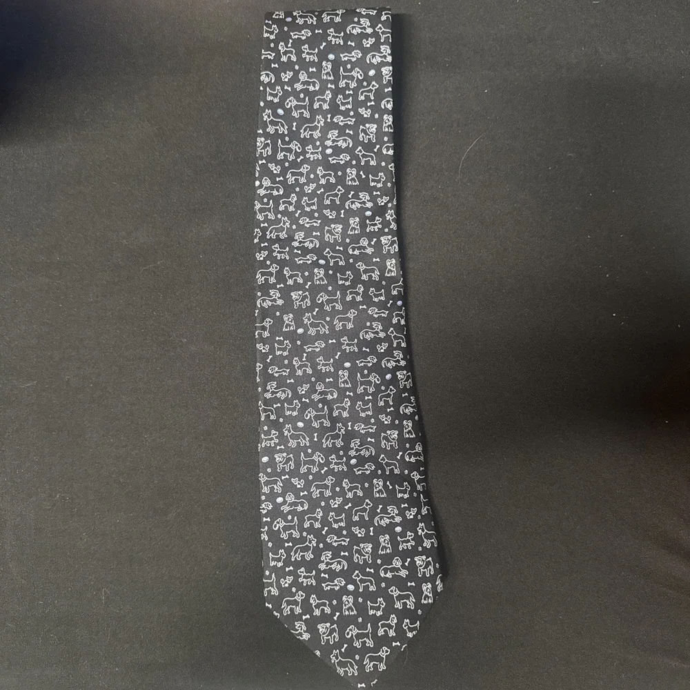 Bird Dog Bay Men's Silk Tie Dog Park Navy and Light Blue‎ Lots of Breeds EUC
